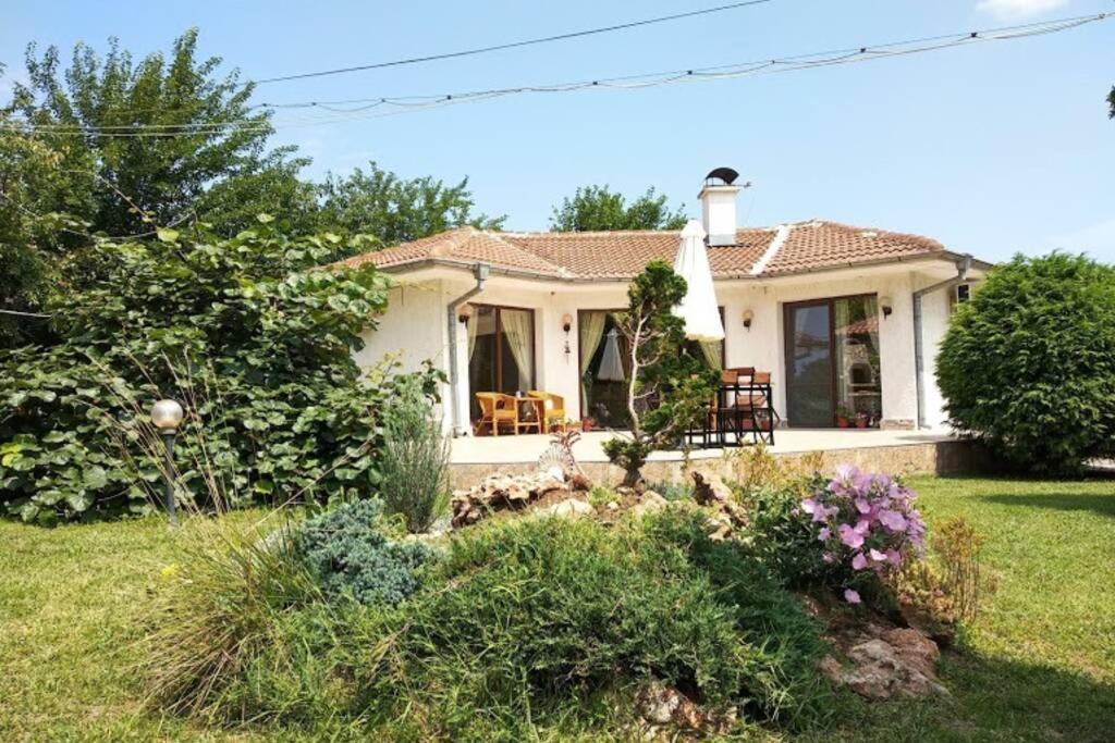Guesthouse Oasis-Shabla Εξωτερικό φωτογραφία