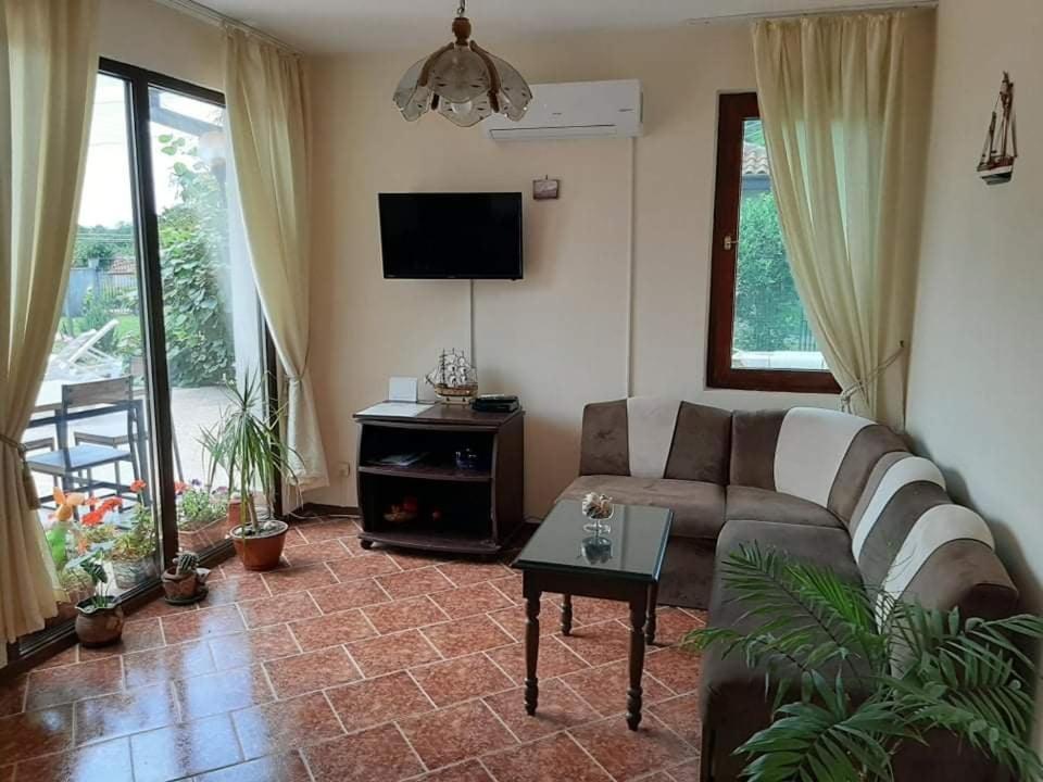 Guesthouse Oasis-Shabla Εξωτερικό φωτογραφία